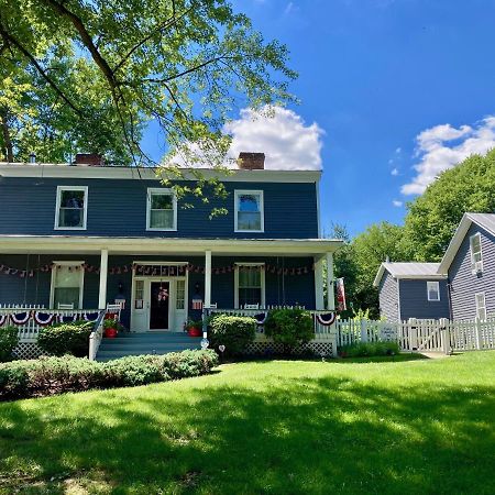 Family Farmhouse Inn Mount Jackson Bagian luar foto
