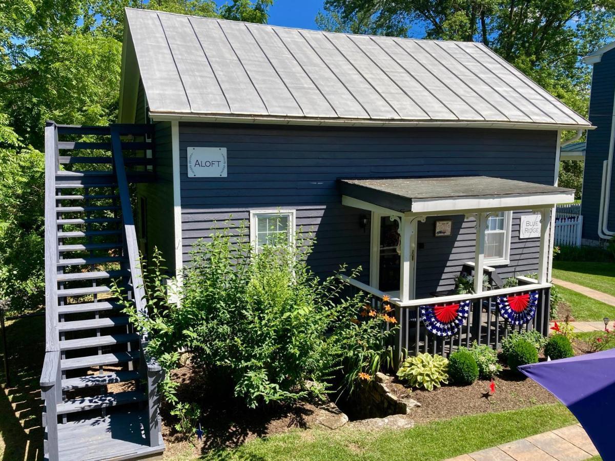 Family Farmhouse Inn Mount Jackson Bagian luar foto